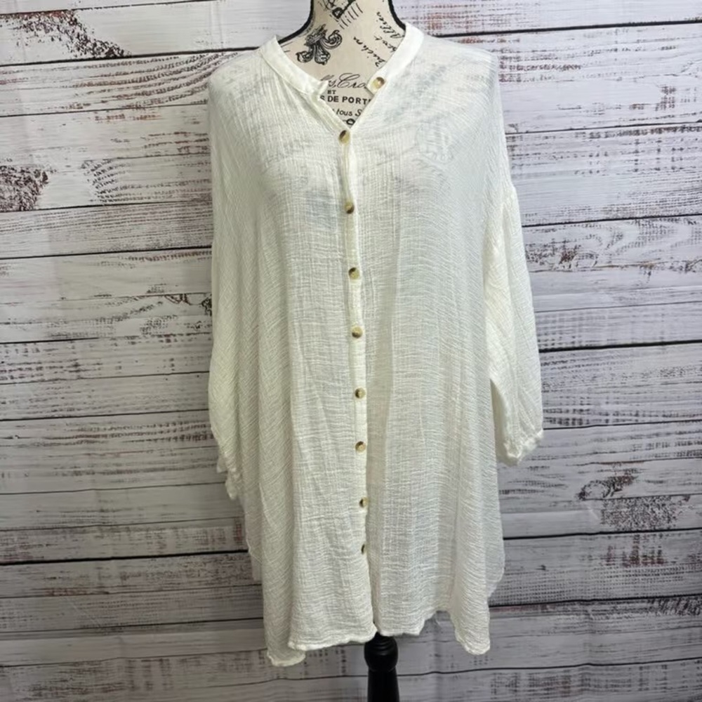 Chic White Button-Down Cover-Up - image 1